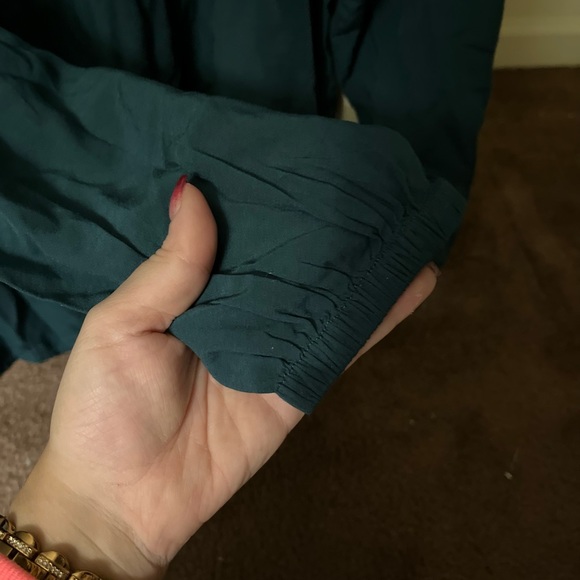 LOFT Woman’s blouse size L NWT - Picture 2 of 2